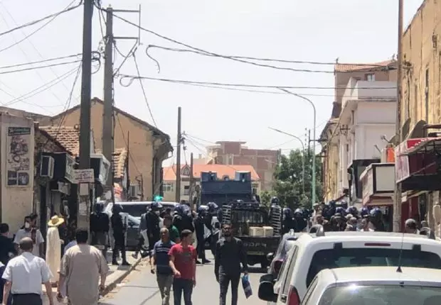 118e vendredi Hirak : Une atmosphère très tendue à Bouira