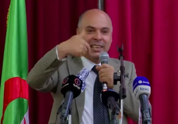 Belhadi estime que son discours sur les « Fraises » était « élégant »