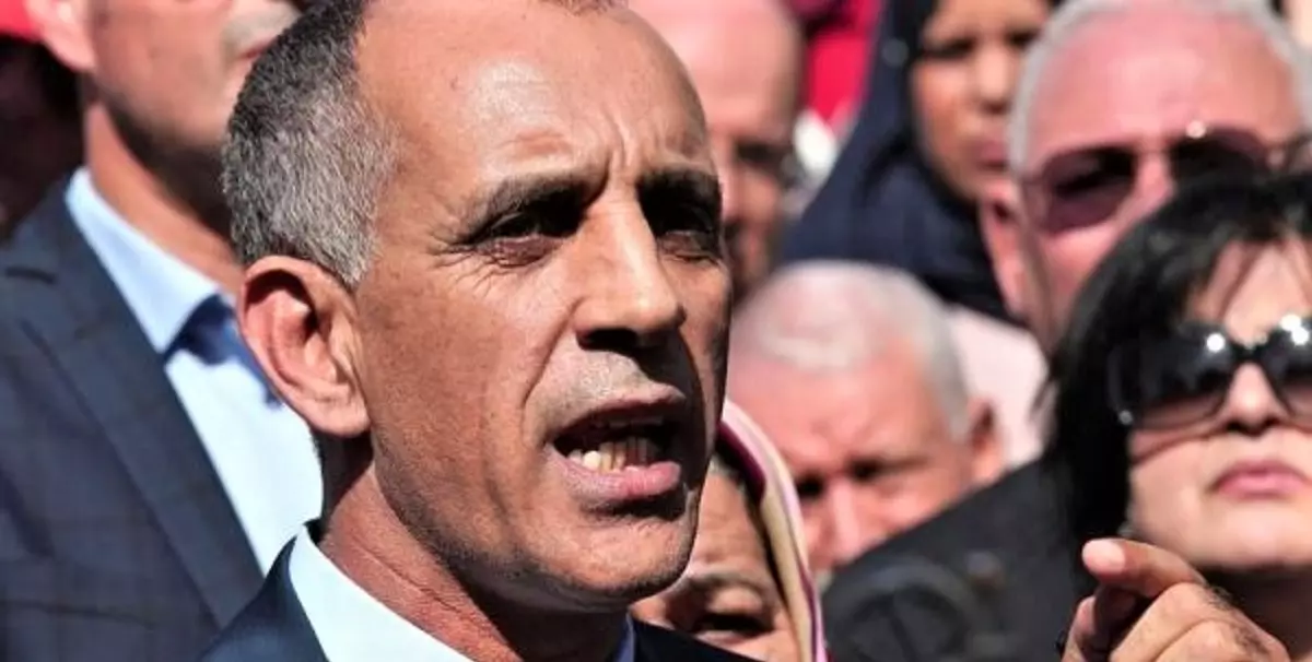 Affaires des militants du Hirak : Issad Mabrouk répond aux critiques