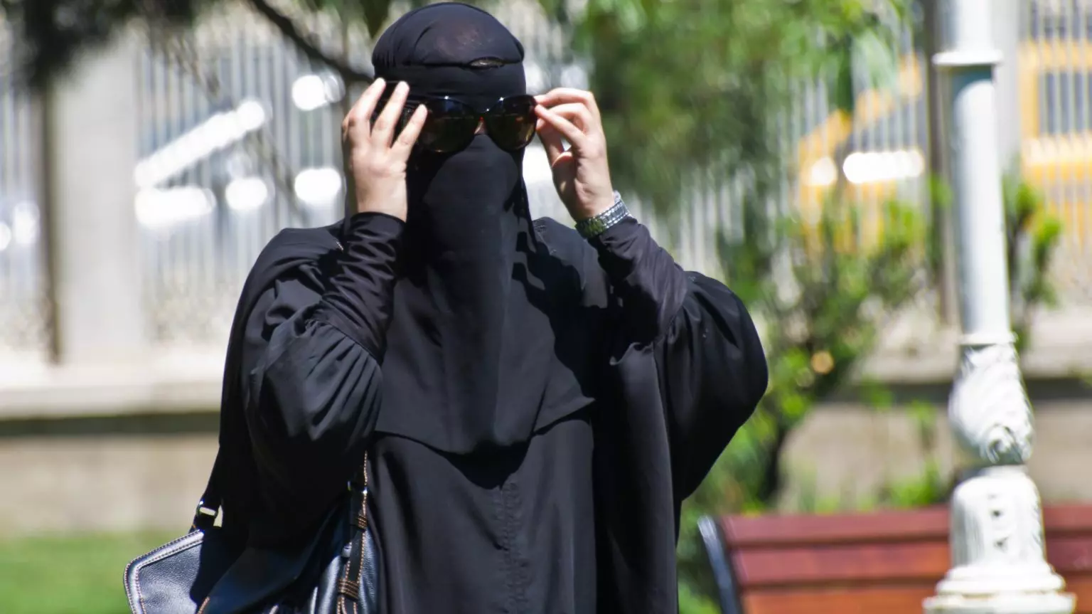 Tlemcen : il cambriole les habitations déguisé en femme