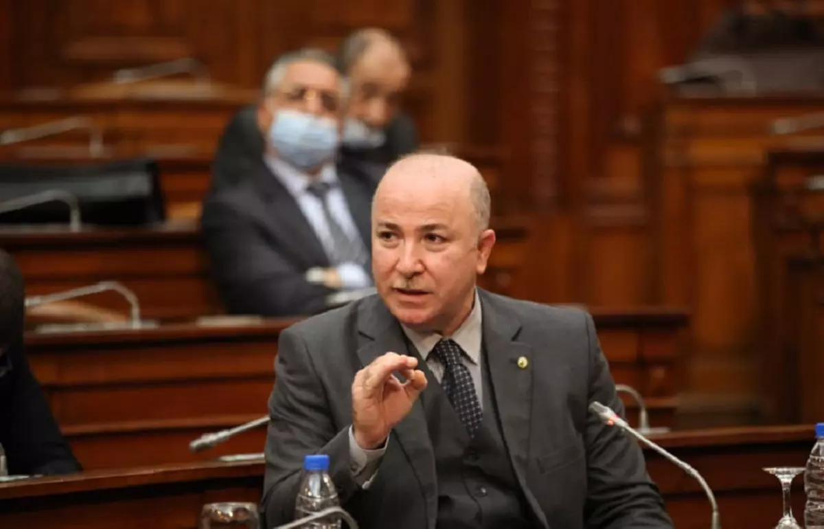 Benabderrahmane : « l’Algérie a alloué 22,5 milliards pour l’achat de vaccins »