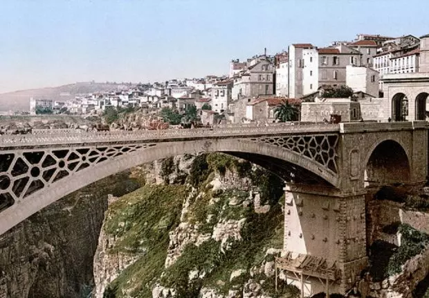 Pont de Constantine: 4 suicides en une semaine!