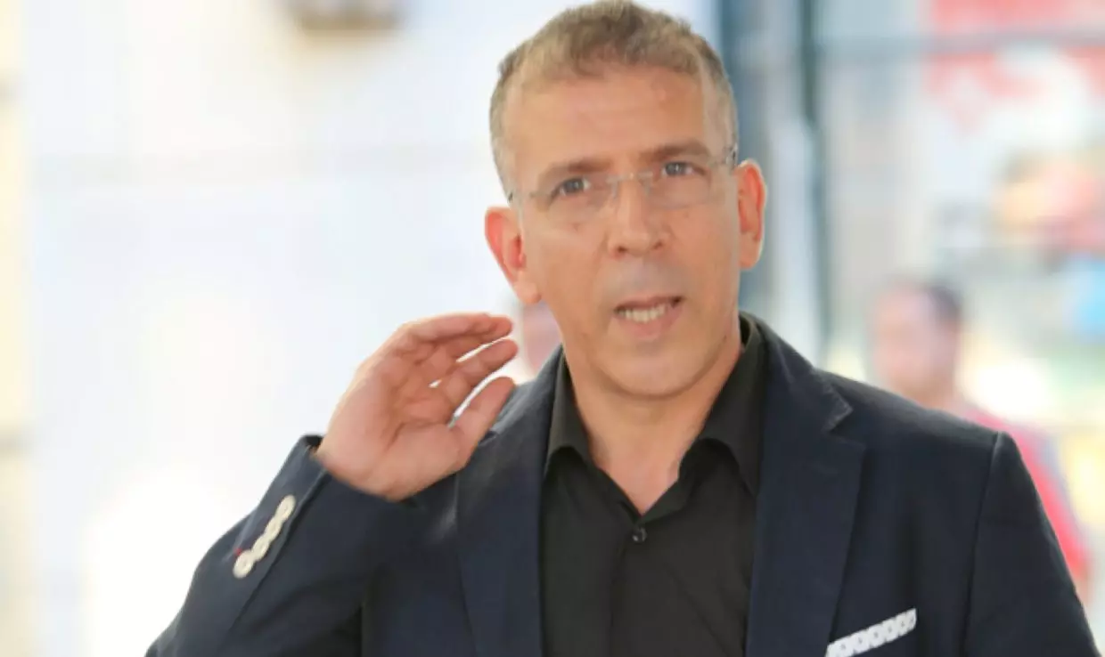 Fermeture des frontières Algériennes: les solutions de Hafid Deradji