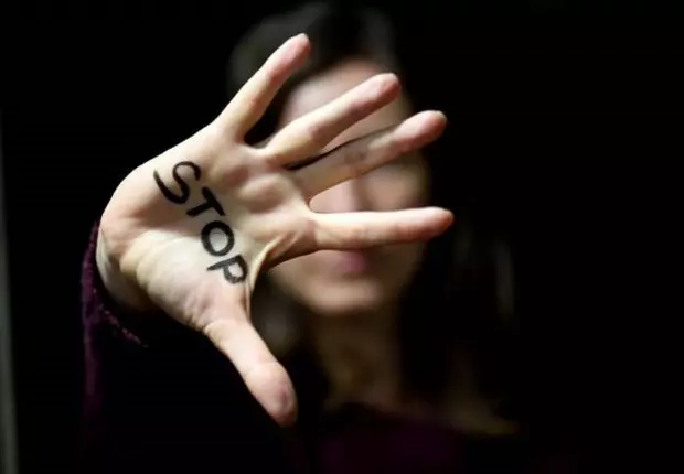 Violences faites aux femmes : les raisons derrière une inquiétante montée