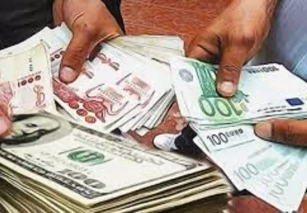 Dinar : nouvelle hausse des principales devises au marché parallèle