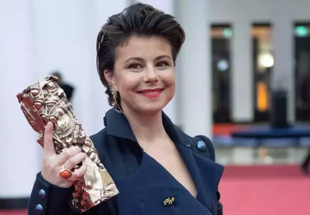 Visa refusé en Algérie : la réalisatrice de Papicha opte pour le Maroc