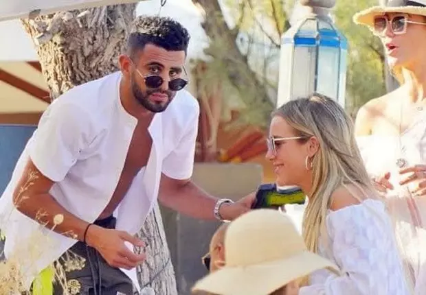 Quand des supporters Algériens se mêlent de la vie privée de Mahrez