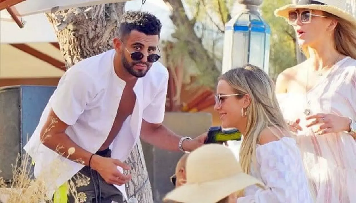 Quand des supporters Algériens se mêlent de la vie privée de Mahrez