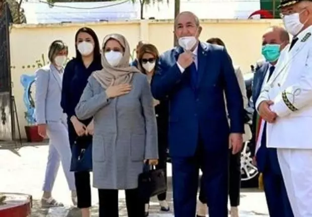 Législatives: L’épouse de Tebboune s’acquitte de son devoir électoral