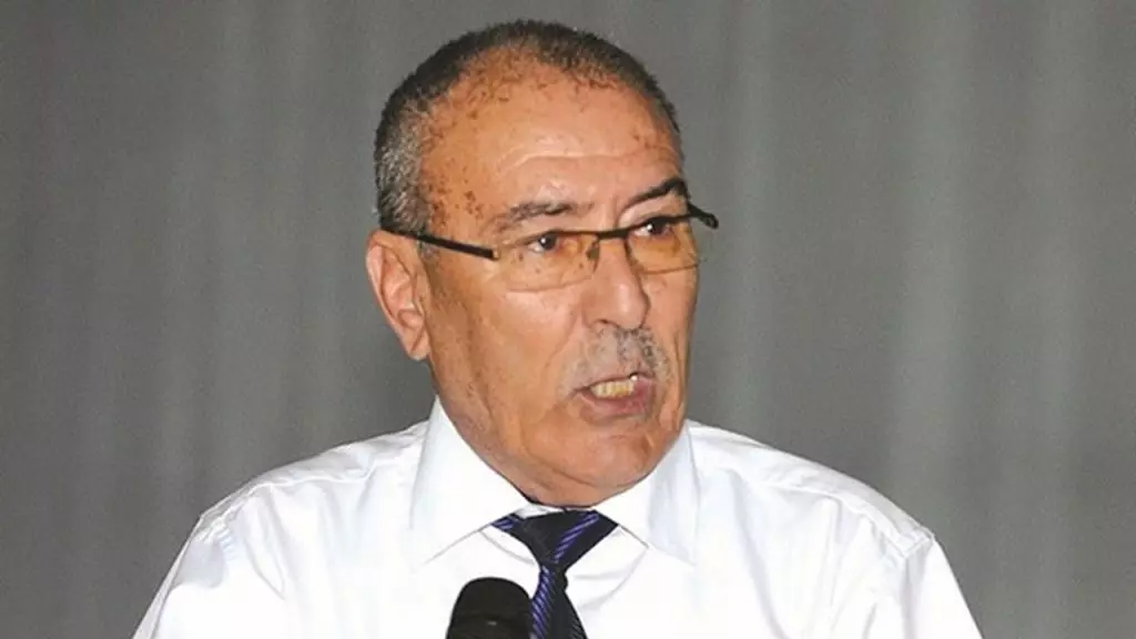 Mandat de dépôt de Ait Hamouda : sa défense fait appel
