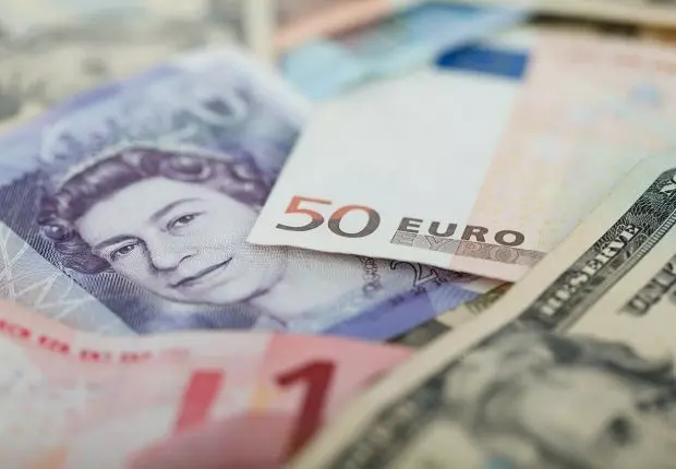 Euro – Dollar : taux de change du Dinar face aux principales devises