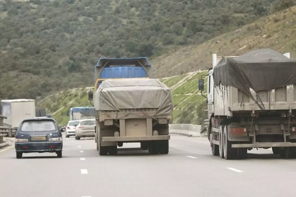 Législatives : le transport de marchandise suspendu pour trois jours
