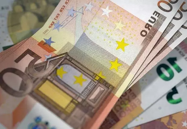 Devises Algérie : recul de l’Euro sur le marché officiel