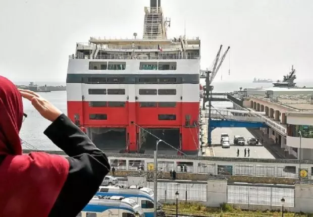 Femmes Haragas : un phénomène qui se banalise en Algérie