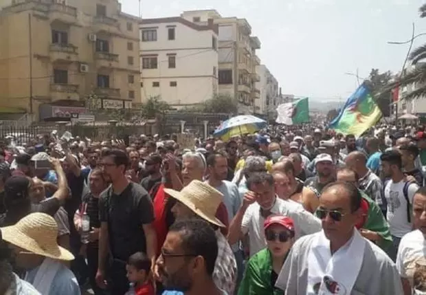 Hirak : forte mobilisation des citoyens à Bejaïa en ce 124ᵉ vendredi 