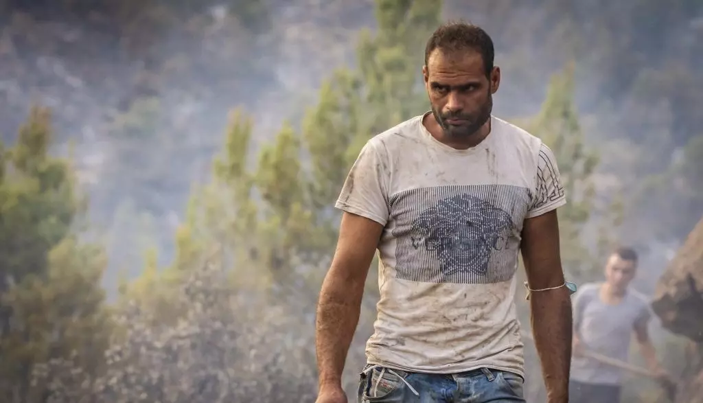 Khenchela : une armée de bénévoles lutte contre les flammes