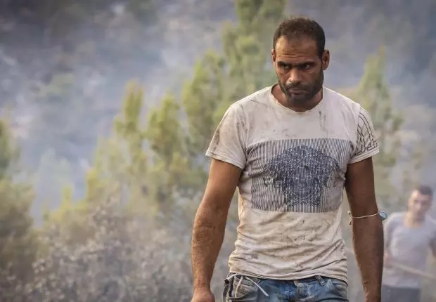 Khenchela : une armée de bénévoles lutte contre les flammes