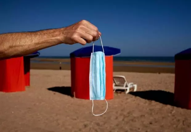 Des masques à la plage : Jijel impose un strict protocole sanitaire