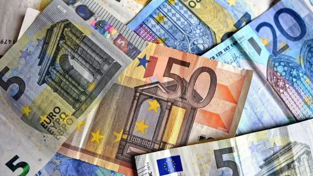 Banque d’Algérie et marché parallèle : cours de change du dinar ce 7 février