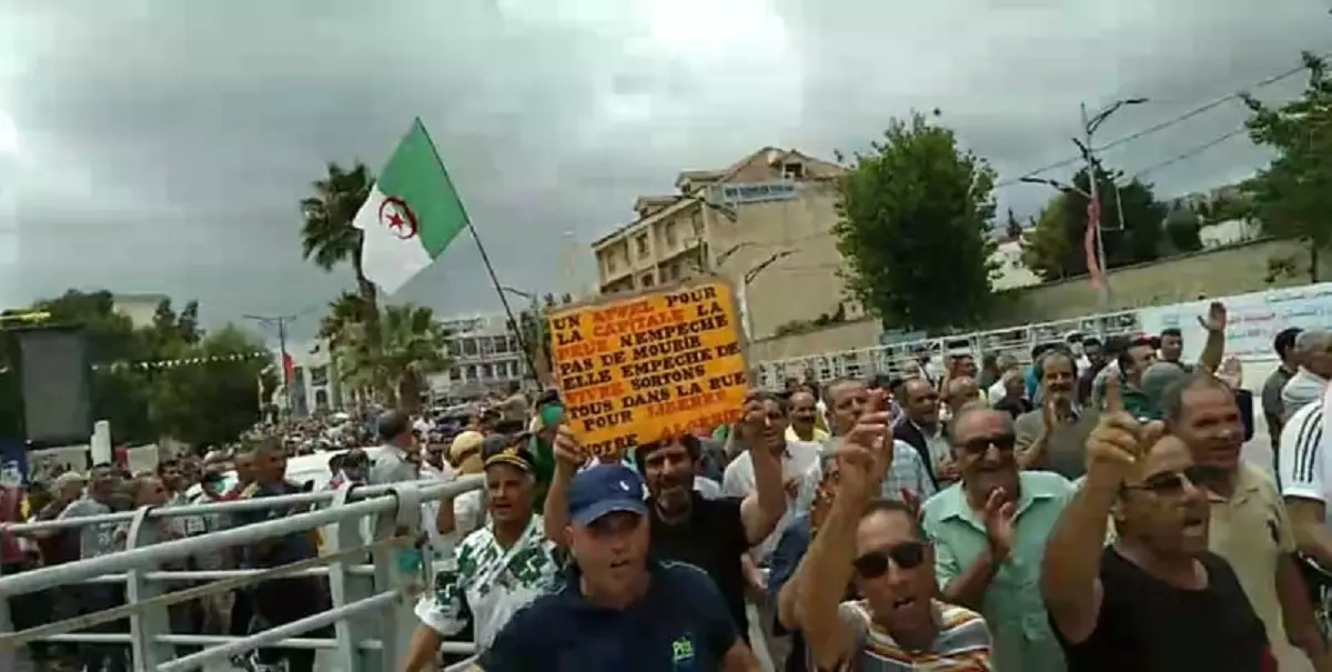 125e vendredi du Hirak : les Béjaouis battent le pavé