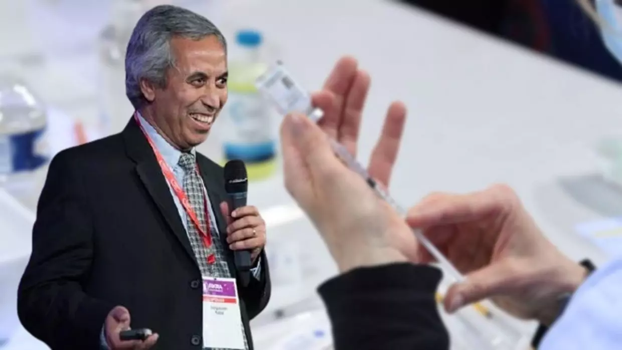 Présence de puces dans les vaccins anti-Covid-19 : le chercheur Belgacem Haba répond