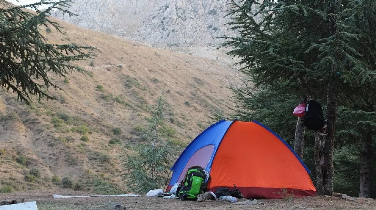 Covid-19 : Jijel interdit le camping aux vacanciers