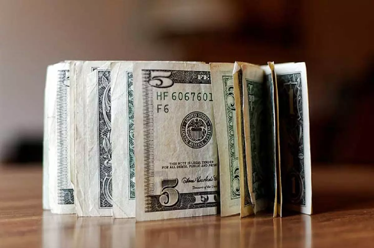 Devises Algérie : le Dollar Américain bat un nouveau record