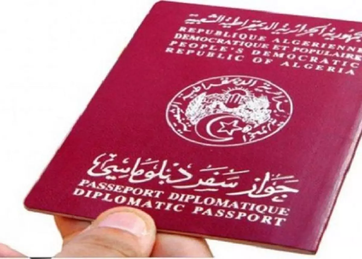 Les passeports diplomatiques sont-ils dispensés du confinement ?