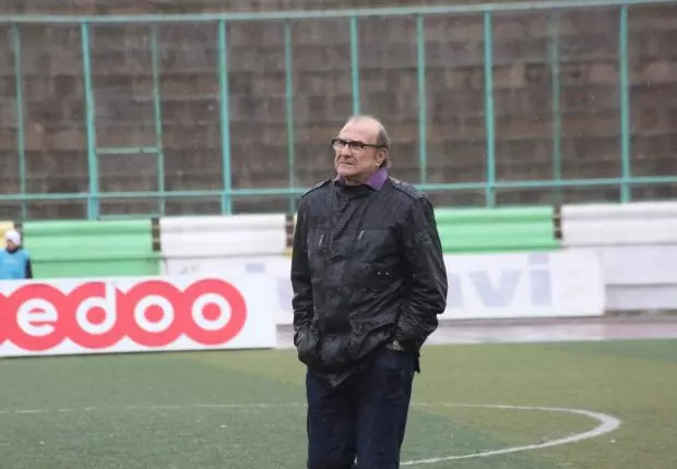 L’entraineur Noureddine Saâdi est en vie (MAJ)