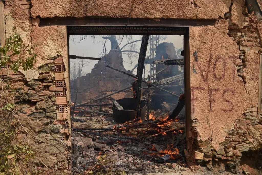 Le ministère de l&rsquo;Intérieur fixe l&rsquo;échéance : les victimes des incendies indemnisées avant cette date