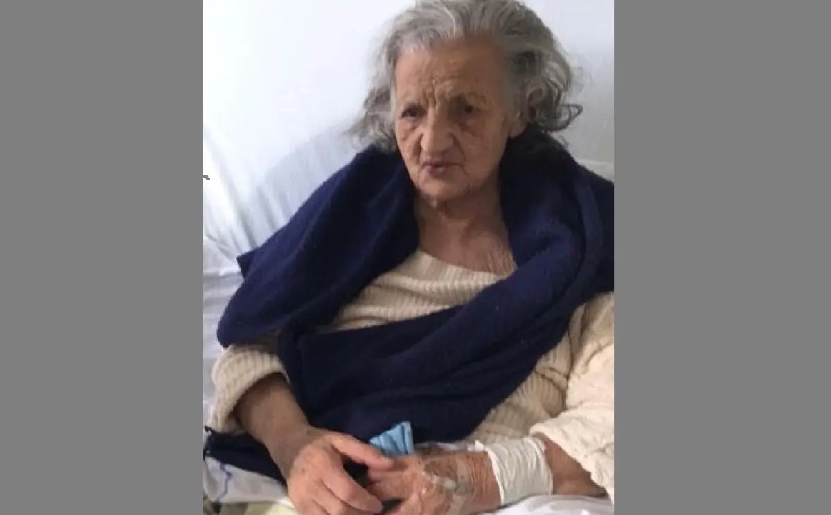 Comment une Algérienne de 93 ans se retrouve de force en France ?