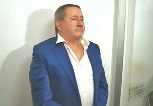 Extradé des Émirats, Ould Kaddour arrive menotté à Alger