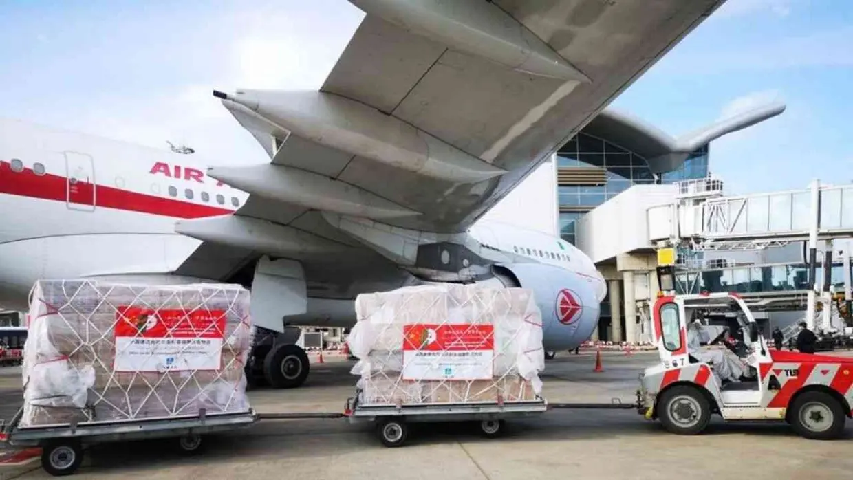 France : la diaspora envoie 20 tonnes d’aides médicales en Algérie