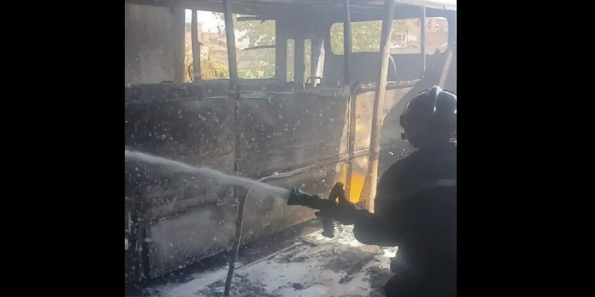 Incendie Oum Bouaghi : 6 bus scolaires brulés