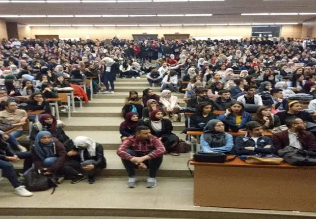 Université : la fin des enseignants non doctorants ?