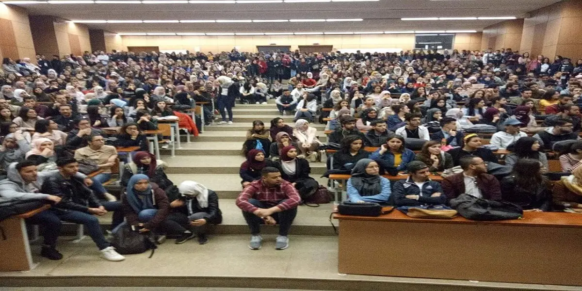 Université : la fin des enseignants non doctorants ?