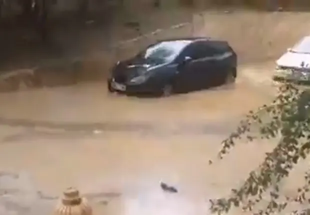 Inondations : des routes barrées à Alger et dans d’autres wilayas