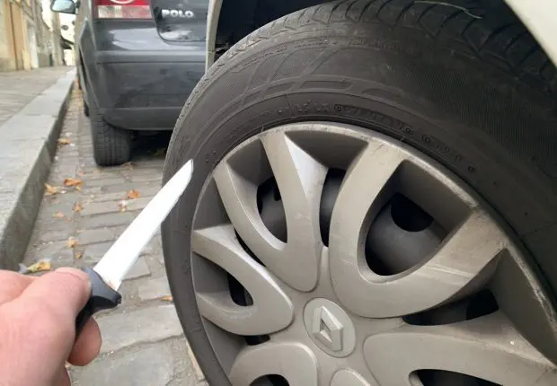 France : un Algérien « creveur de pneus en série » devant la justice