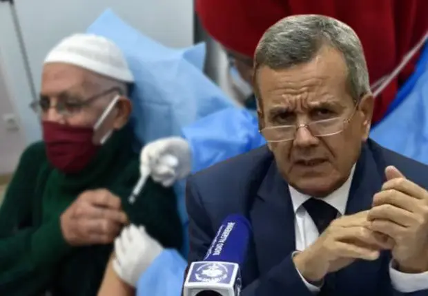 Obligation de la vaccination : Benbouzid « s’en lave les mains »