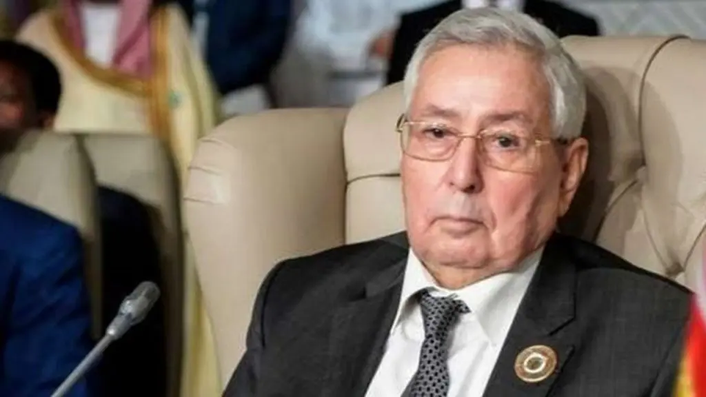 Mort de Bensalah : l’ex-chef de l’État sera enterré demain jeudi