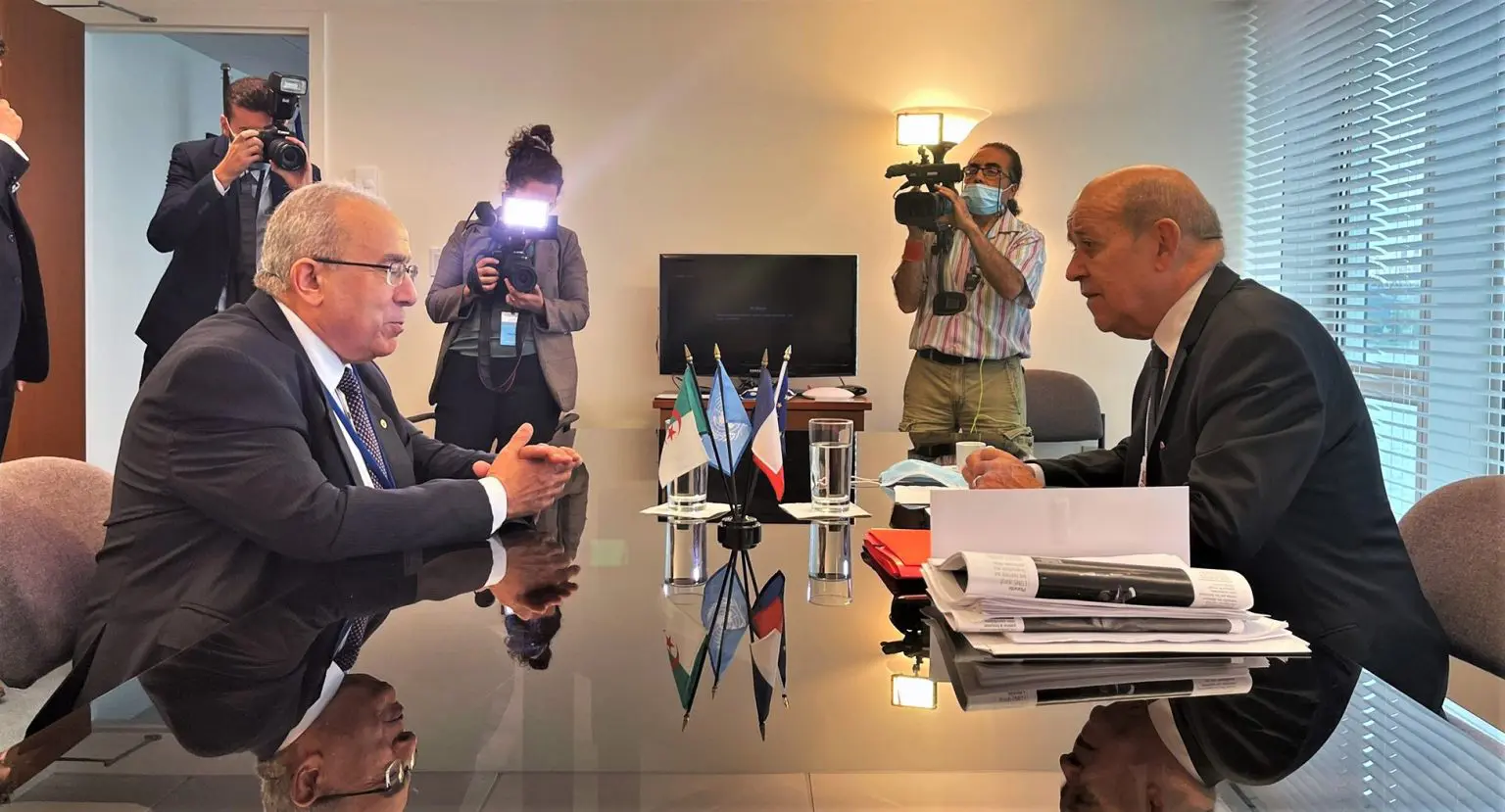 Tête à tête Lamamra – Le Drian : 2 dossiers au Menu