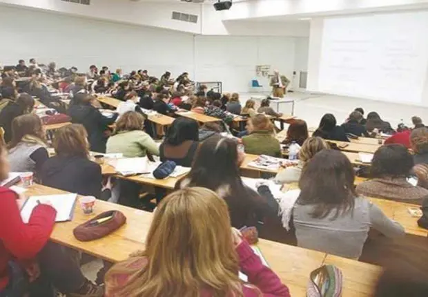 Le taux élevé de réussite au BAC surcharge les universités