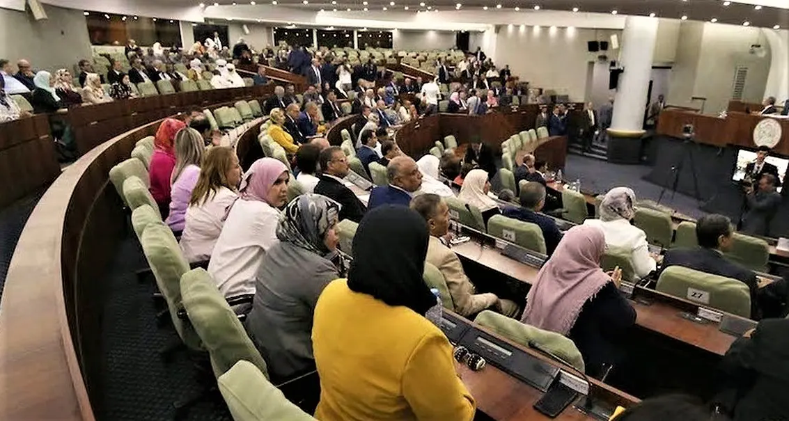 Députés algériens : l’absentéisme désormais interdit aux séances du Parlement