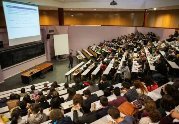 Un nombre astronomique d&rsquo;étudiants algériens inscrits en France