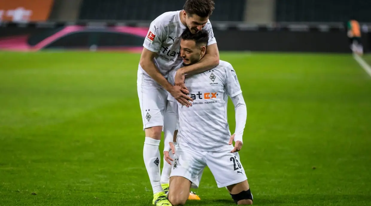 VIDEO. Bensebaini signe un doublé en 6 minutes face au Bayern