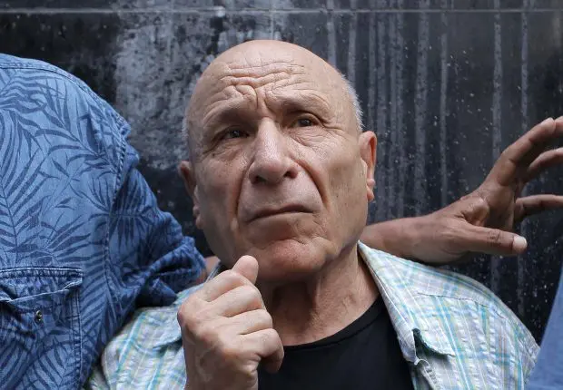 Tuerie du 17 octobre : Boudjedra remet en cause la version officielle