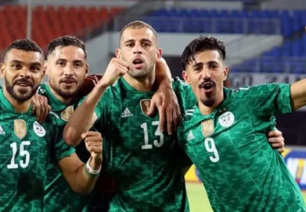 Légendes du football africain : les Algériens exclus du 11 d’Or ?