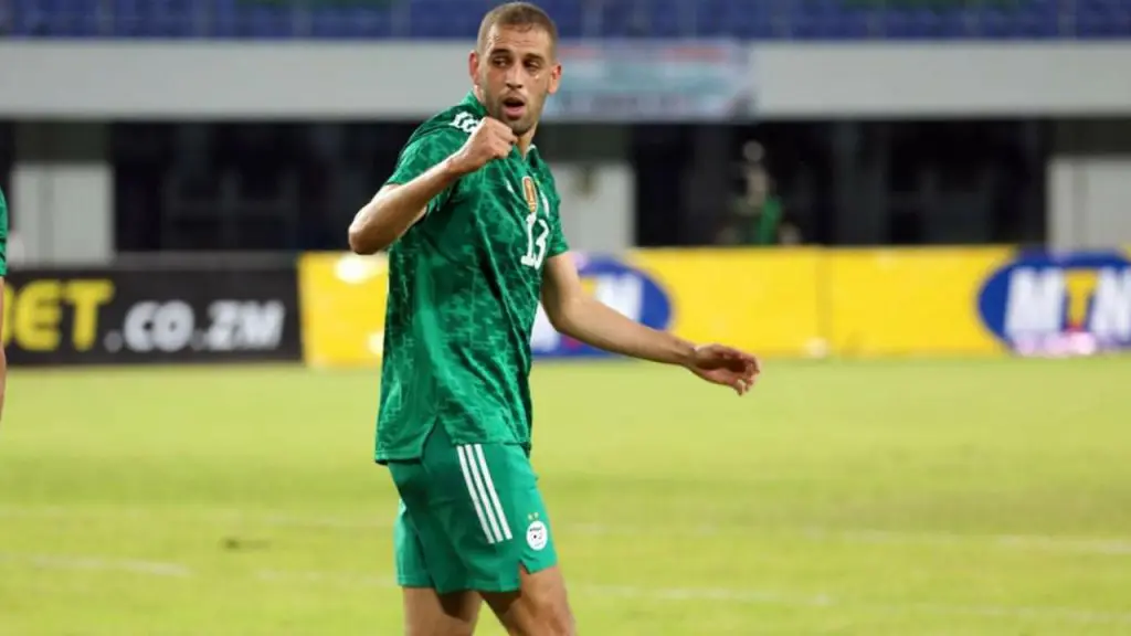 Classé avec Cristiano Ronaldo, la FIFA fait l’éloge de Slimani
