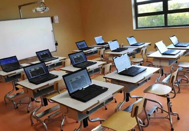 Éducation : après les tablettes, place aux « classes numériques »