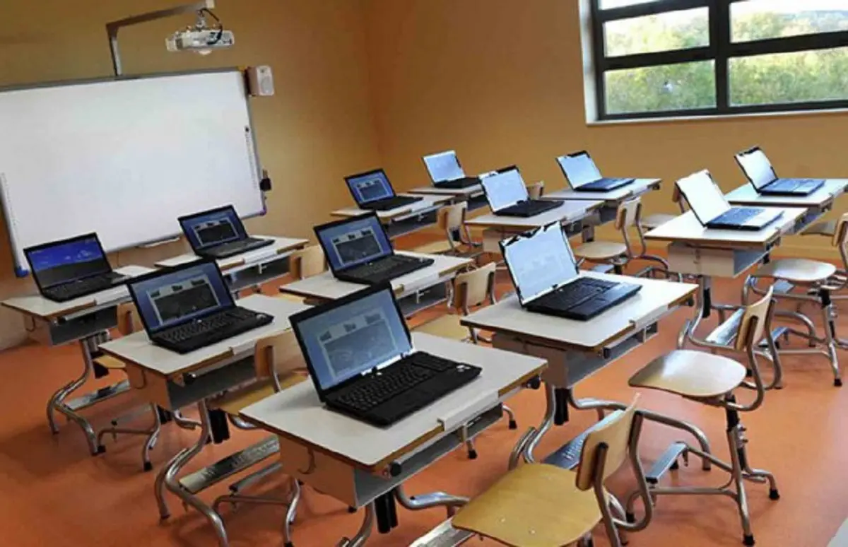 Éducation : après les tablettes, place aux « classes numériques »